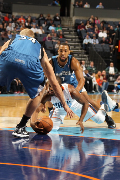 他一直受到 他一直受到