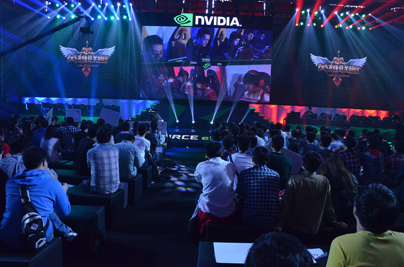 地面与智能 地面与智能